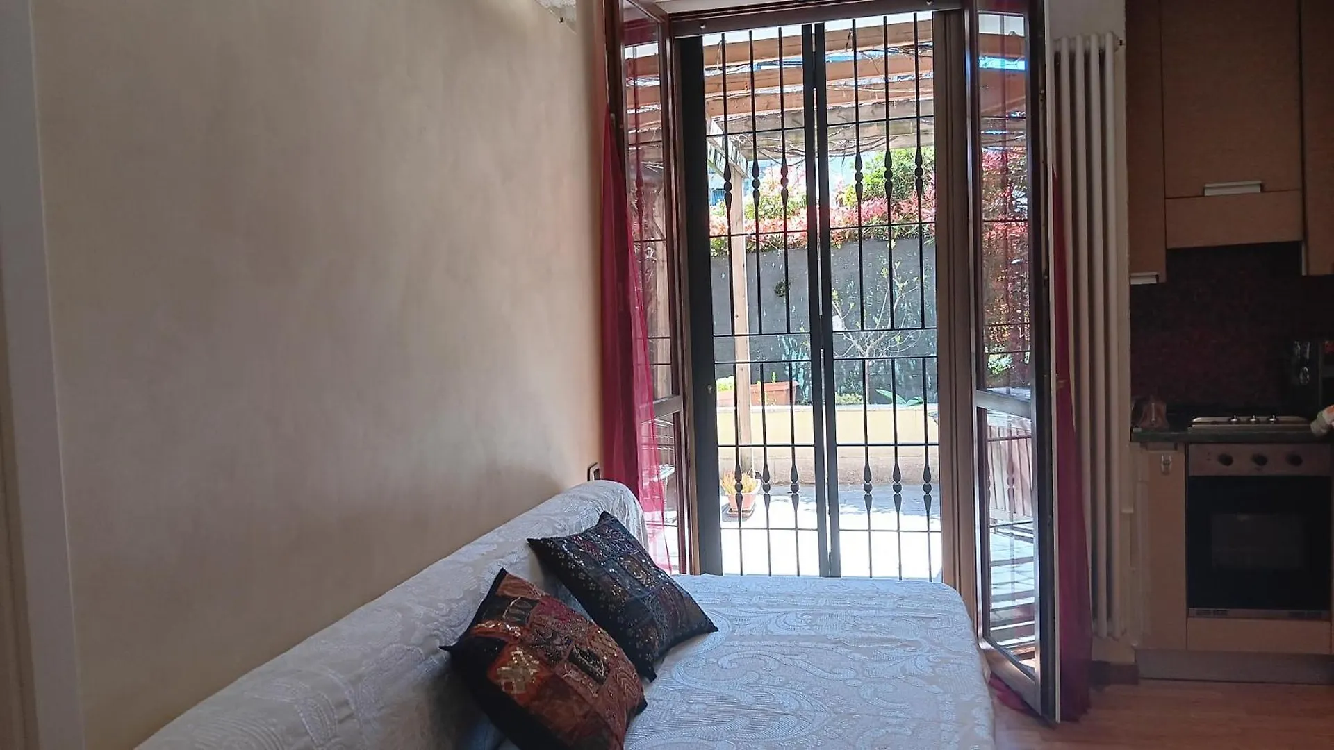Apartment The Garden Appartamento In Navil Milan